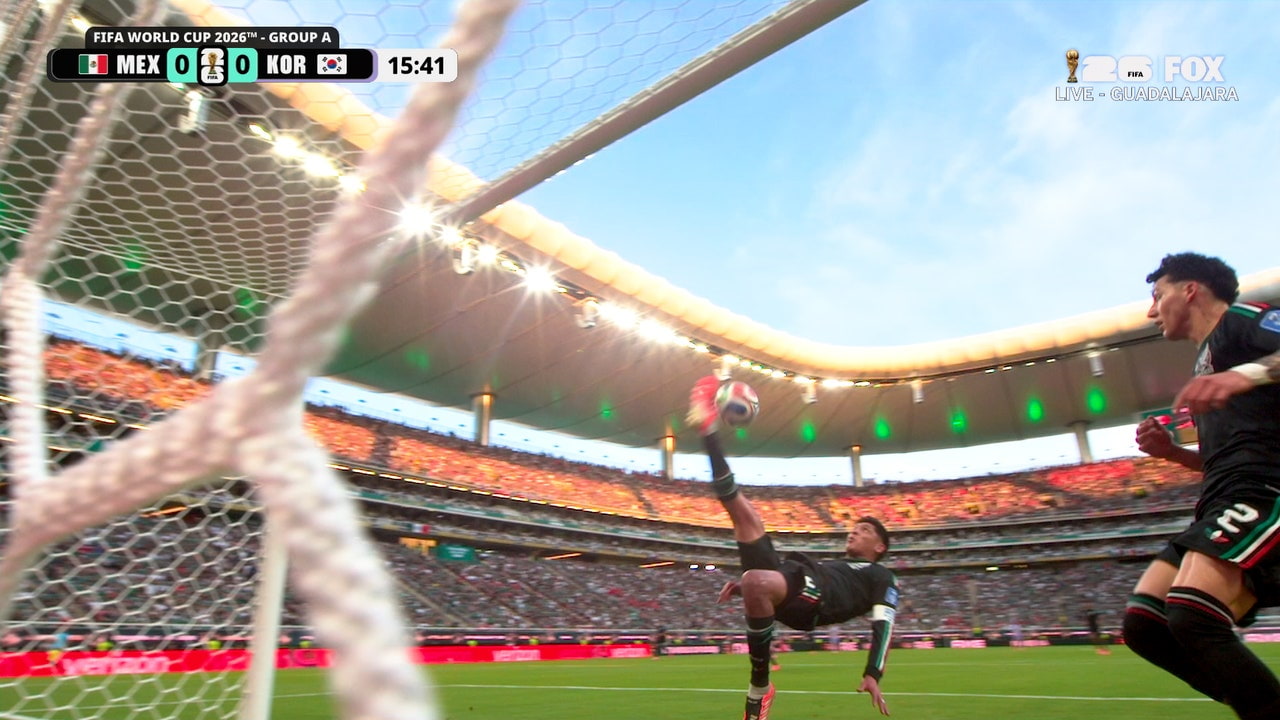 Edson Álvarez Acrobatic Clearance Keeps Mexico Level With South Korea at 2026 World Cup