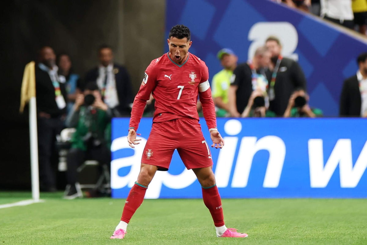 Cristiano Ronaldo Scores Twice as Portugal Beat Uzbekistan 5-0, Becomes First Player to Score at Six World Cups