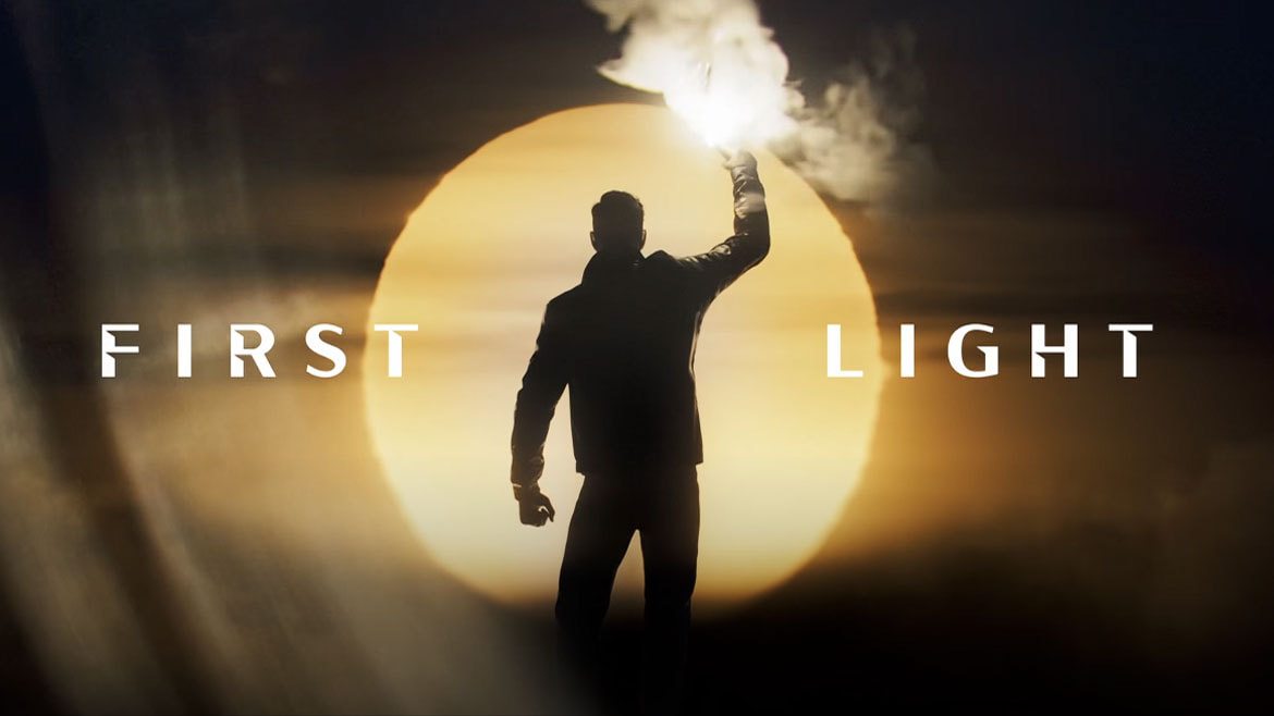 007 First Light Coverage Frames Bond at His Best