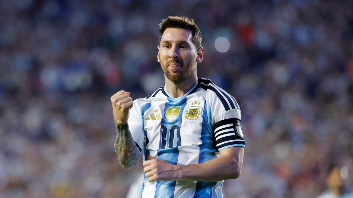 Messi Stops for Venezuelan Journalist Manu Gutiérrez After Argentina's 3-0 World Cup Warm-Up Win Over Iceland