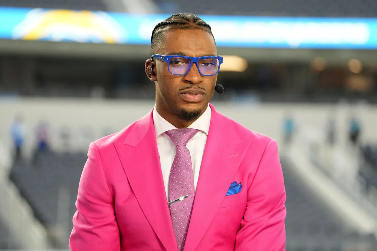 Fans Split After RGIII Says Ronaldo Teammates Hate Him While Messi Teammates Love Him