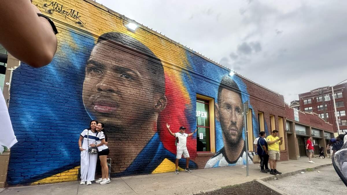 Mural with Messi? Ecuador Player Impressed by Teammate's Depiction in KC