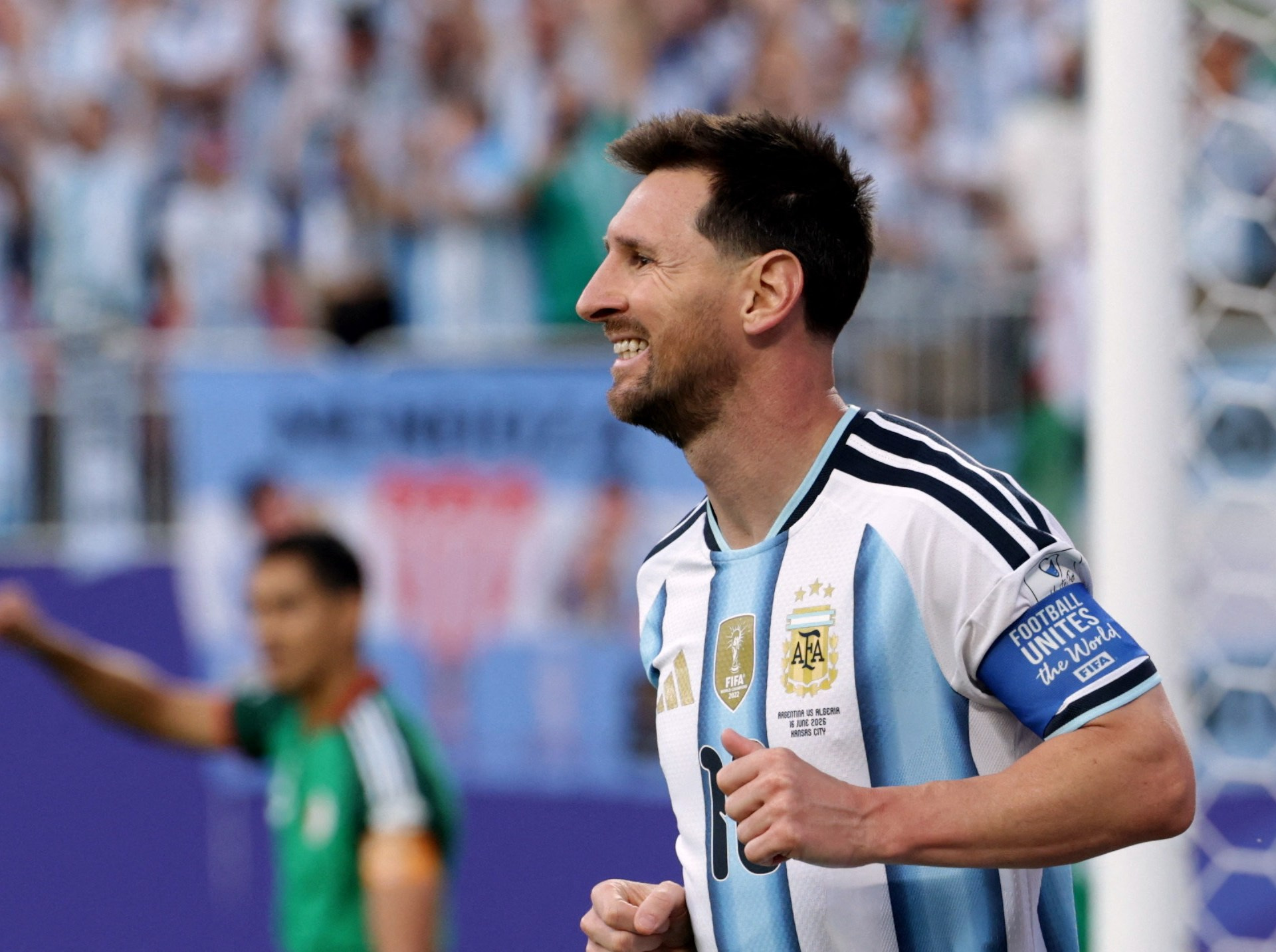 Lionel Messi's Father Undergoing Treatment for Health Issues, Family Says