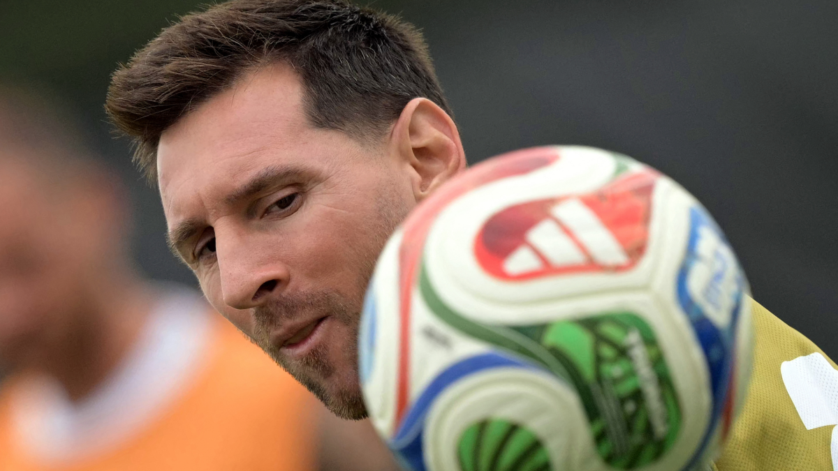 Superstar Monday at the World Cup: Lionel Messi, Kylian Mbappe Chase Scoring Record